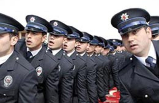 Emniyet 3300 polis alacak!