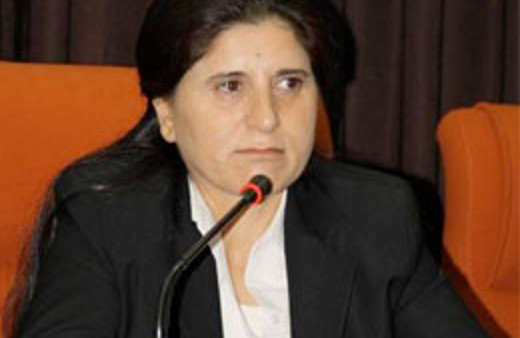 Kürt kadınları 'Allahu Ekber' deyip alıyorlar 