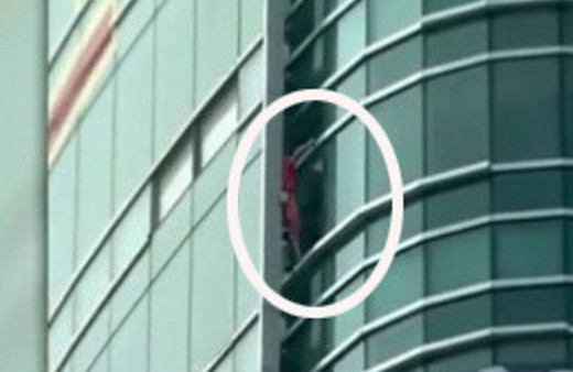 Örümcek adam'dan çılgın gösteri