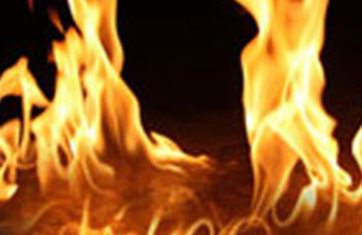 Vahşet! Kızını diri diri yaktı