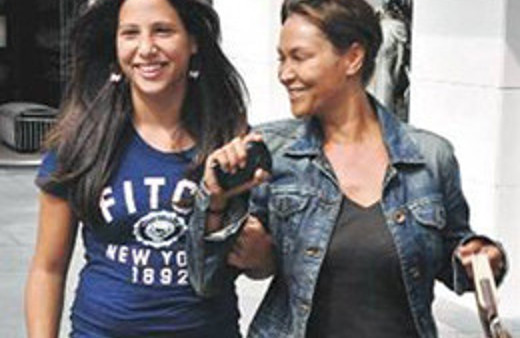 Hülya Avşar'dan Zehra çıkışı