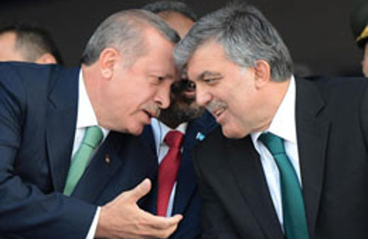 Gül ve Erdoğan'ın merak uyandıran sohbeti