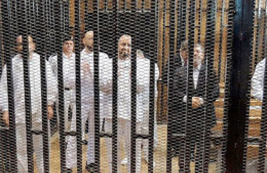 Mursi'den mahkemeye tepki!