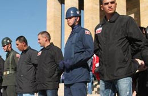 Anıtkabir'deki bu adamlar kim?