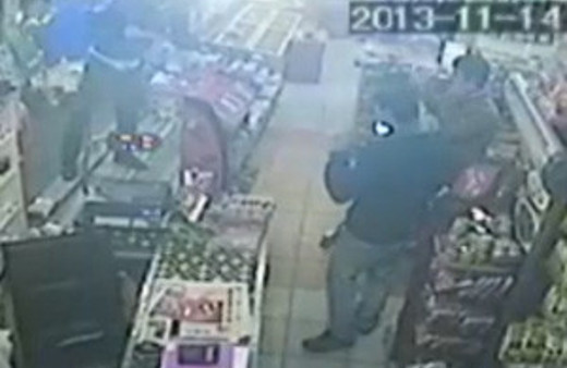 Marketçi hırsıza işte böyle kafa tuttu!