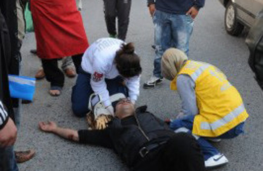 Küçükbakkalköy Fevzipaşa Caddesi'nde kaza meydana geldi