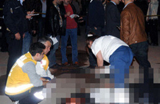 Adana'da sokak ortasında cinayet!