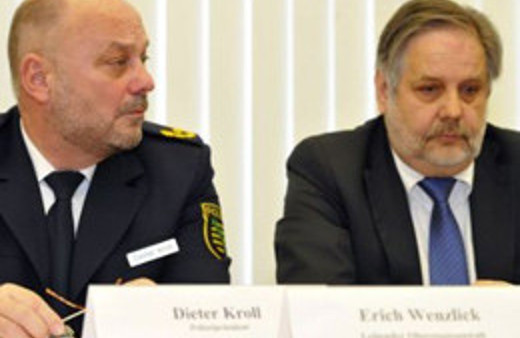 Eşcinsel polis aşığını öldürüp yedi