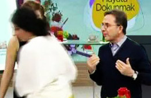 Sivilce kavgası çıktı programı terk etti