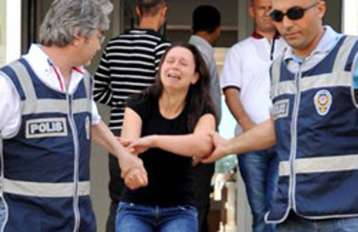 Çocuklarını zehirleyen kadına müebbet