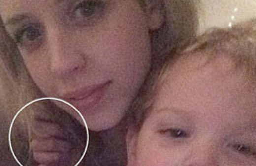 Gazeteci hayaletin fotoğrafını çekti