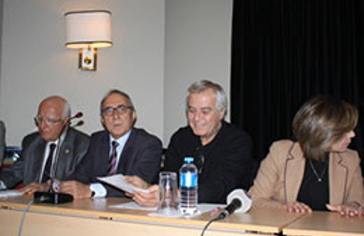 CHP'nin toplantısında başörtüsüne hakaret