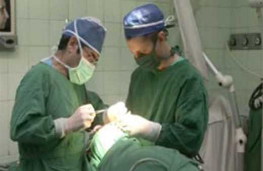 Üç çocuğu da böbrek nakli bekliyor!