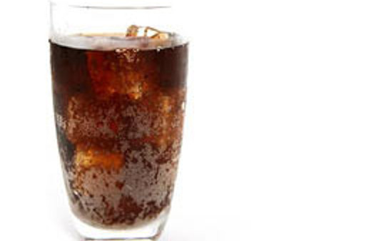 Günde 1  gazlı içecek nelere yol açıyor!