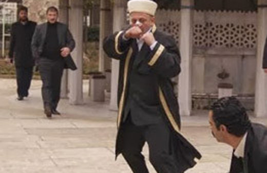 Onur Ünlü yeni filmiyle itiraz edecek