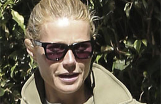 Ünlü oyuncu makyajsız yakalandı!