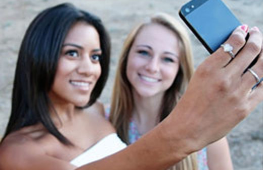 'Selfie' saç bitine neden oluyor