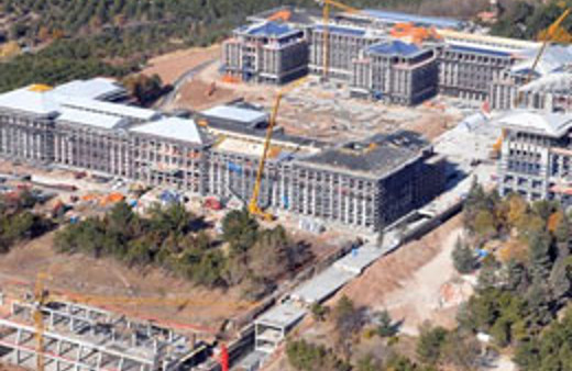 Yeni Başbakanlık binası yıkılacak mı?