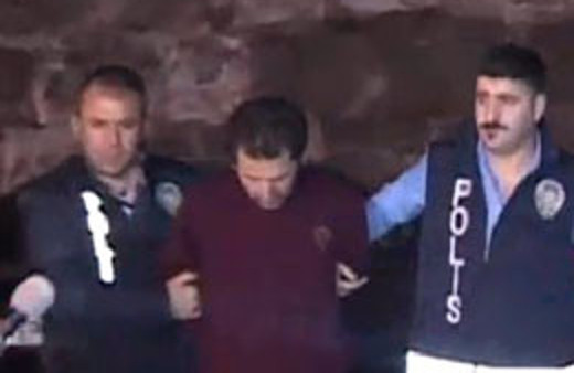 Gözleri görmeyen yaşlı adama yaptıklarına bak