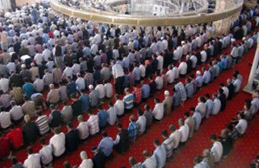 Köy camisi içinde akıl almaz cinayet