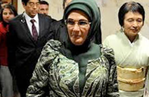 Kamer Genç'e Emine Erdoğan fezlekesi