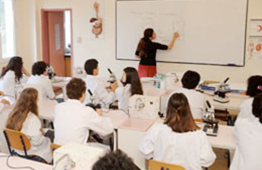 Öğretmene ücret darbesi geldi!