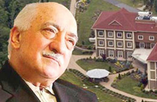 Gülen bir lokma bir hırka ile yetinen fakir mi?