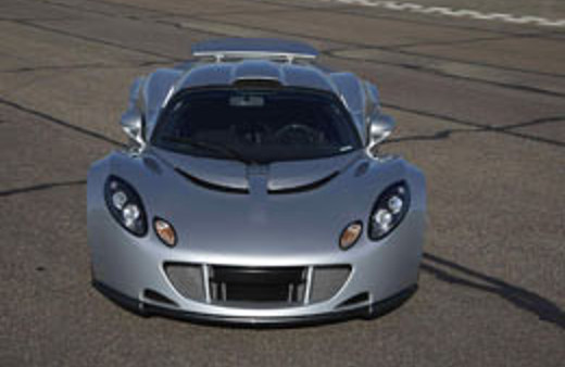 Hennessey Venom GT rekor kırdı!