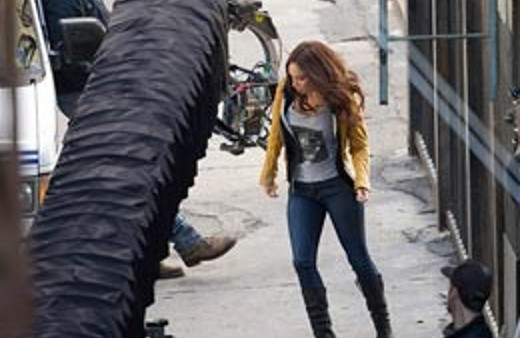 Doğumundan 7 hafta sonra setde yakalandı!