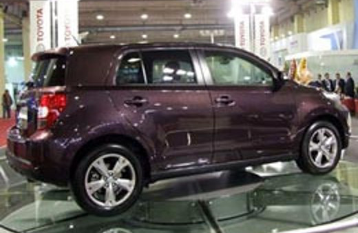 Hafif ticari araç pazarı %32 daraldı