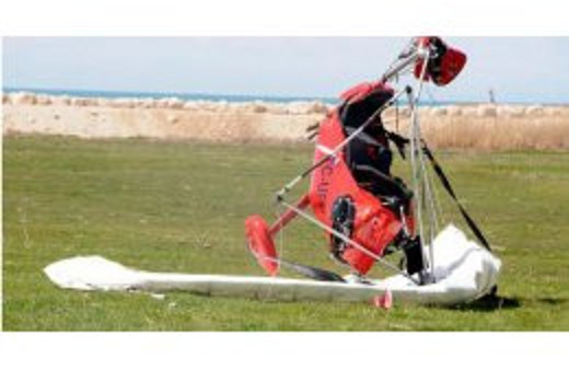 Van'da tek kişilik uçak düştü!