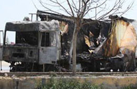 Korkunç ihmal! Şarjdaki telefon TIR'ı yaktı