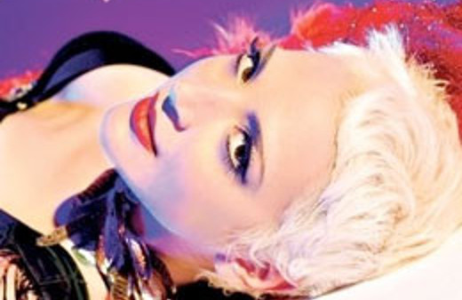 Berna Öztürk İzmir'i coşturmaya geliyor