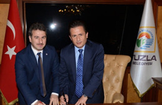 Tuzla Belediyesi’nde Sözleşme Sevinci