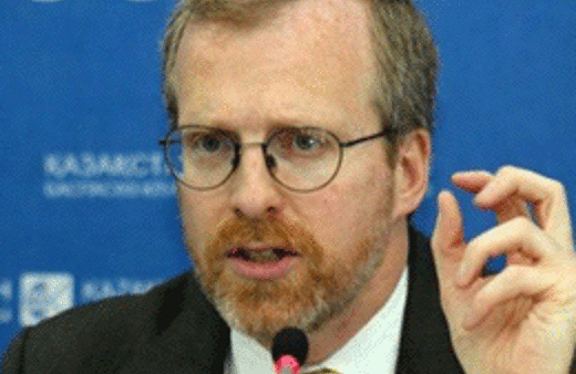 Freedom House Başkanı'ndan sert eleştiriler!