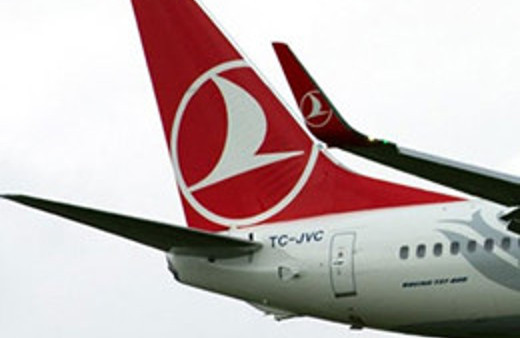 THY uçağının kuyruğu sürttü