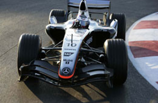 Mercedes direktörü iddialara son verdi!