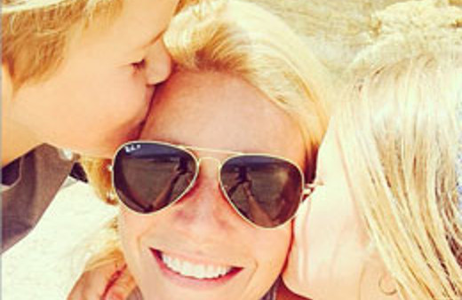Gwyneth Paltrow'dan anneler günü selfiesi!