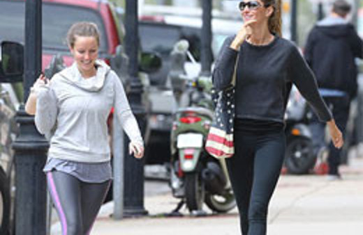 Ünlü modelin ikiz kardeşi şaşkınlık yarattı!