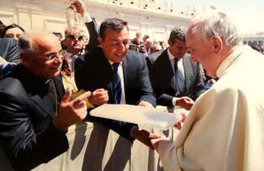 Kürtler Vatikan'da Papa'yla buluştu!