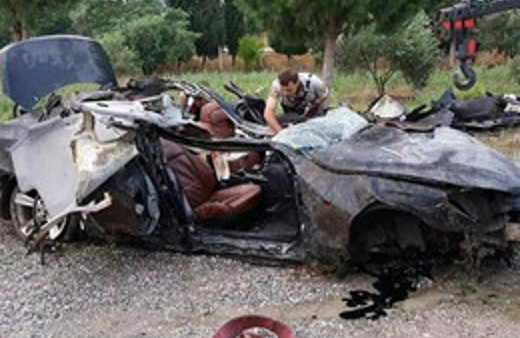 İzmir'de kafaları karıştıran kaza!