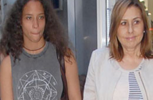 Nilüfer'in kızı boyunu geçti