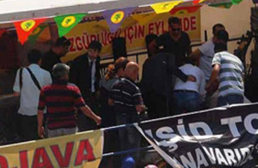 HDP mitinginde sunucuyu elektrik çarptı