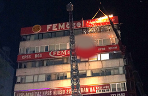 Cemaatin dershanesine İBB'den gece baskını!