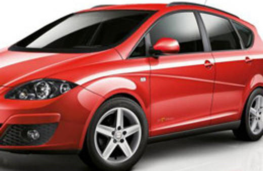 100 km'de 4,9 litre tüketiyor