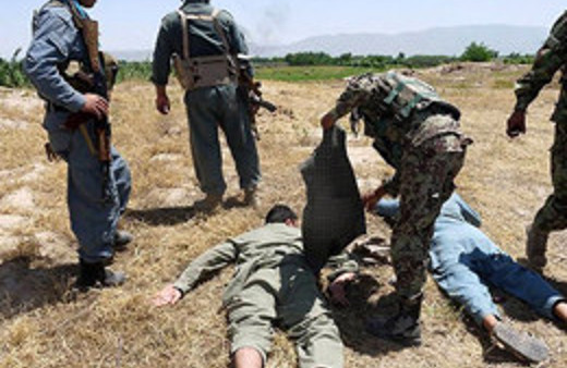 Taliban'dan Afgan güvenlik güçlerine saldırı:32 ölü