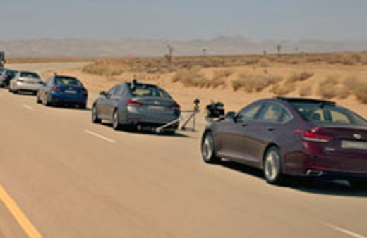 Sürücüsüz araçlar konvoy yaptı