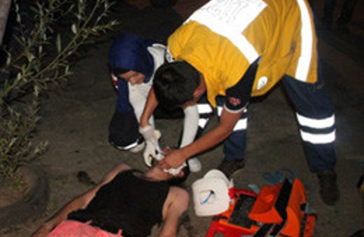  Zonguldak'ta kız kavgası kanlı bitti:4 yaralı