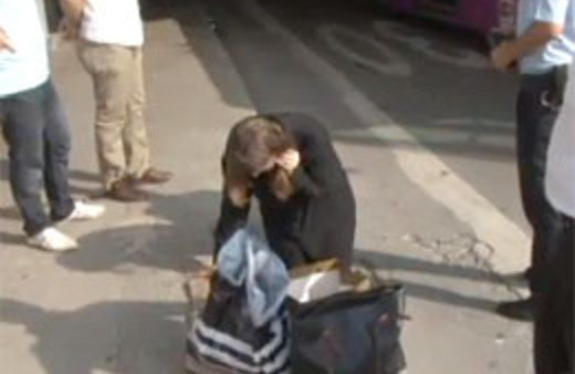 Genç kız tam minibüse binecekti ki