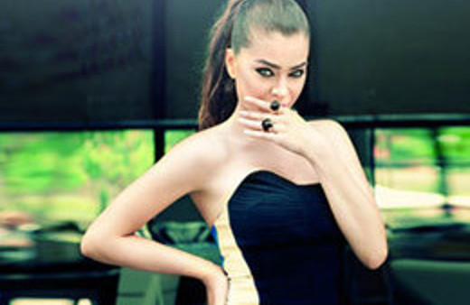 Güzel oyuncu dünyaevine giriyor